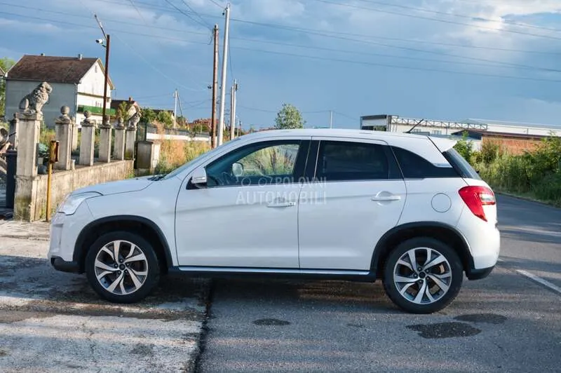 Citroen C4 Aircross 2012 photo 3