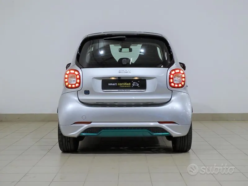 Smart Fortwo 2019 photo 4