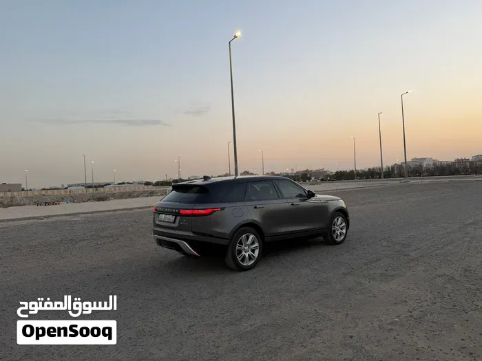 Land Rover Range Rover Velar 2019 photo 3