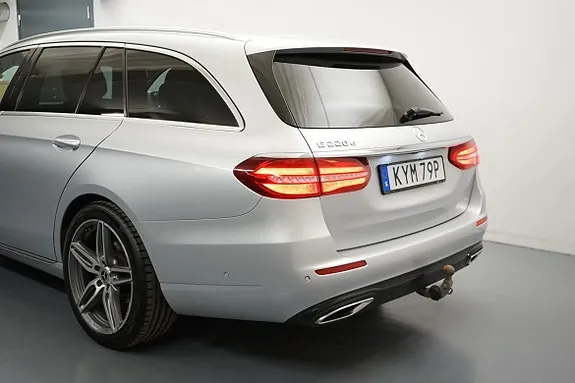 Mercedes-Benz E220 2019 photo 3