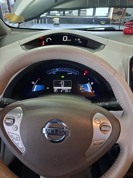Nissan Leaf 2013 photo 3