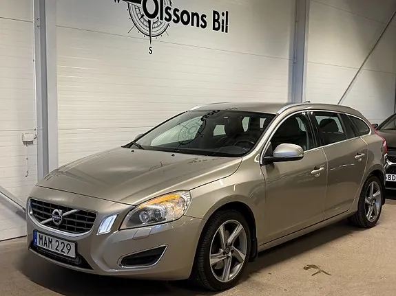 Volvo V60 2012 photo 2