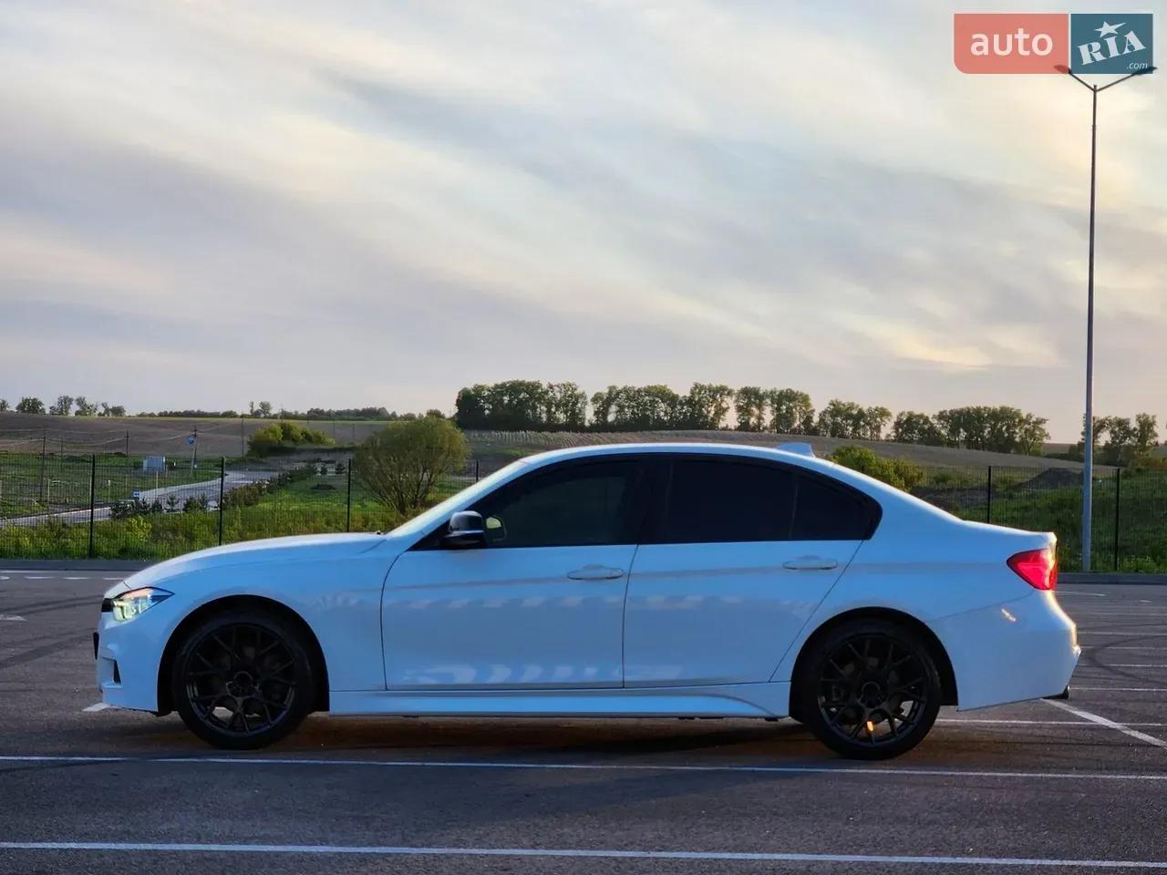 BMW 3 Series 2016 photo 5