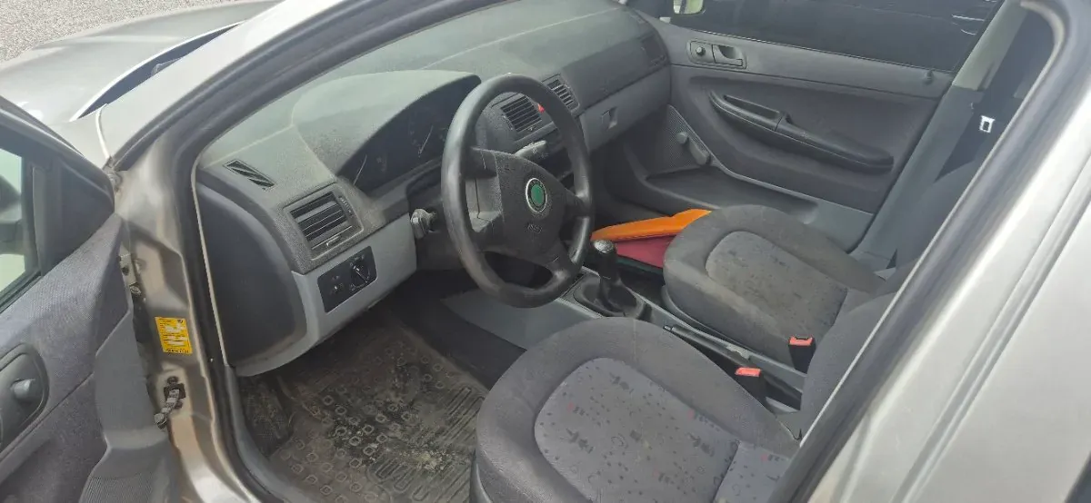 Skoda Fabia 2001 photo 2