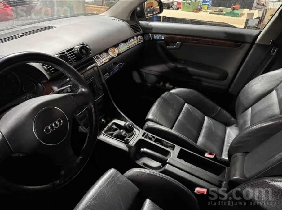 Audi Quattro 2003 photo 2