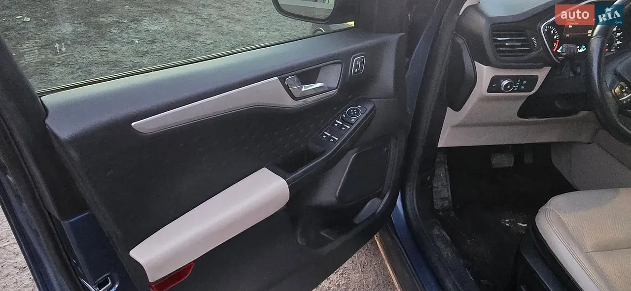 Ford Escape 2020 photo 4