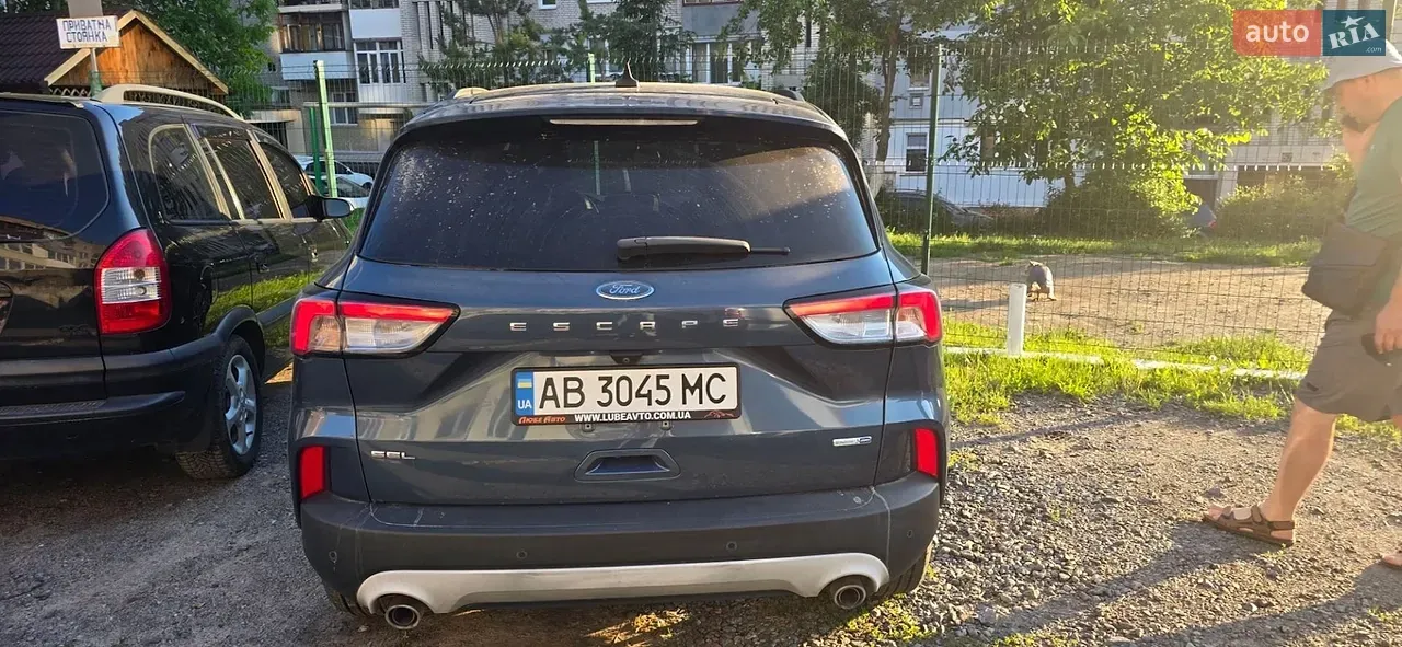 Ford Escape 2020 photo 2