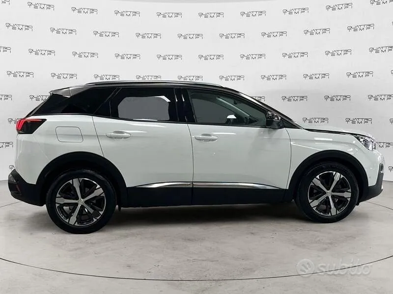 Peugeot 3008 2020 photo 4