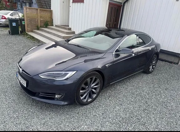 Tesla Model S 2017 photo 2