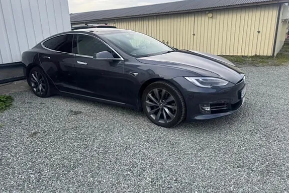 Tesla Model S 2017 photo 4