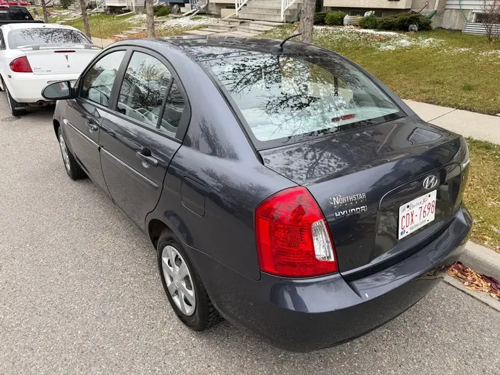 Hyundai Accent 2007 photo 2
