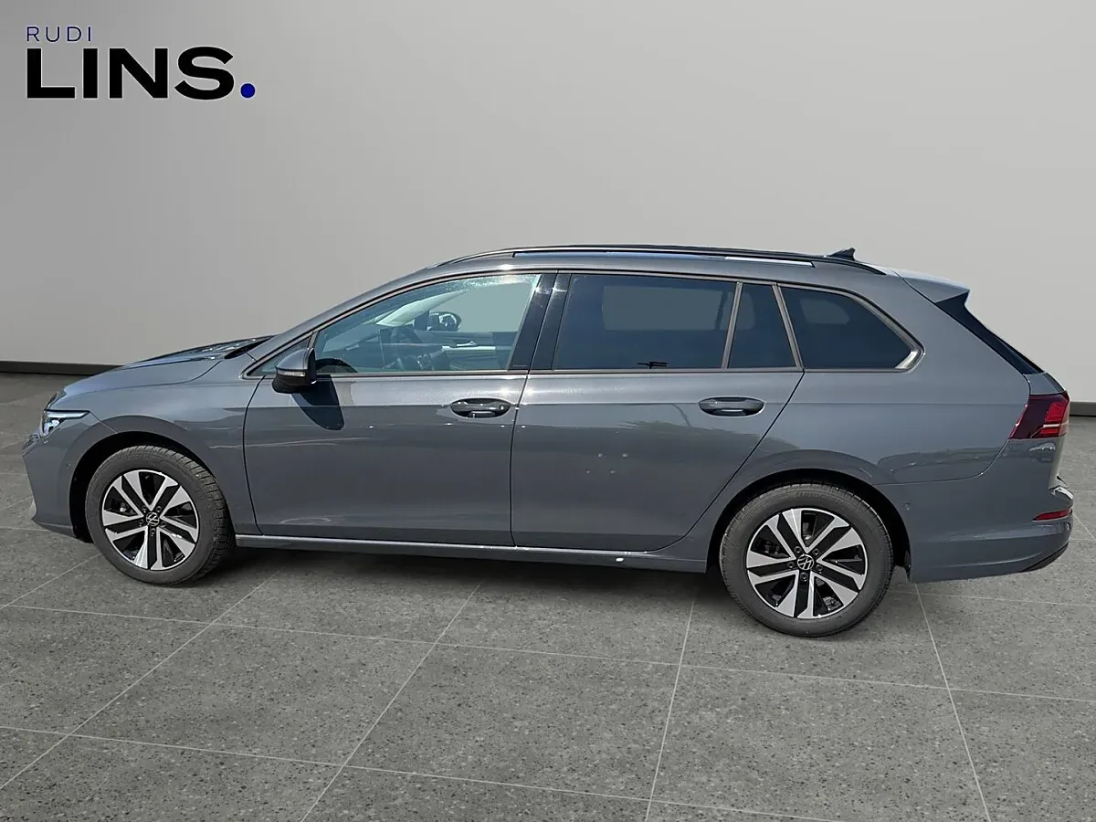 Volkswagen Golf 2026 photo 2