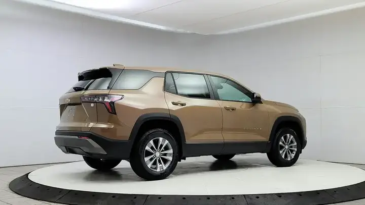 Chevrolet Equinox 2027 photo 3