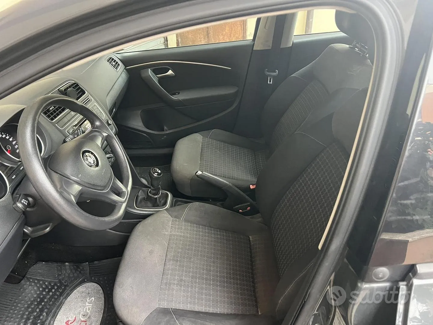 Volkswagen Polo 2015 photo 5