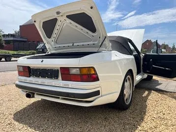 Porsche 944 1990 photo 2