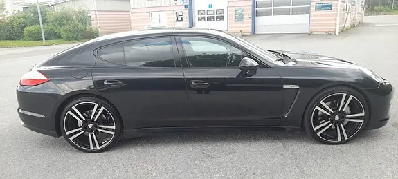 Porsche Panamera 4S 2013 photo 3