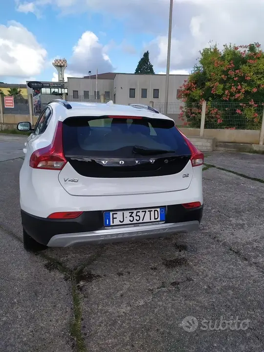 Volvo V40 2017 photo 4