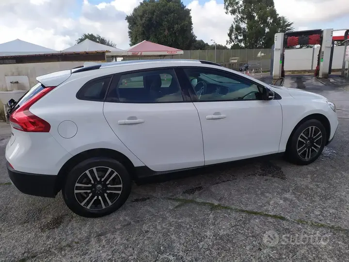 Volvo V40 2017 photo 3
