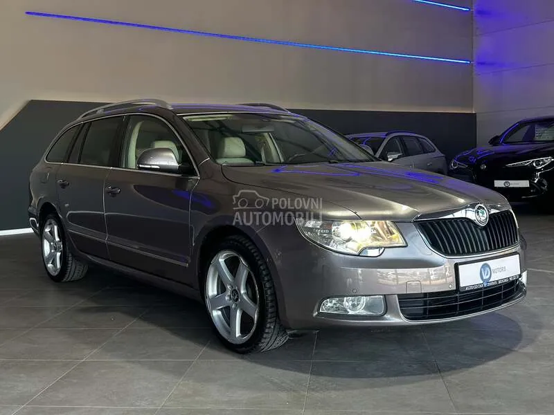 Skoda Superb 2010 photo 4