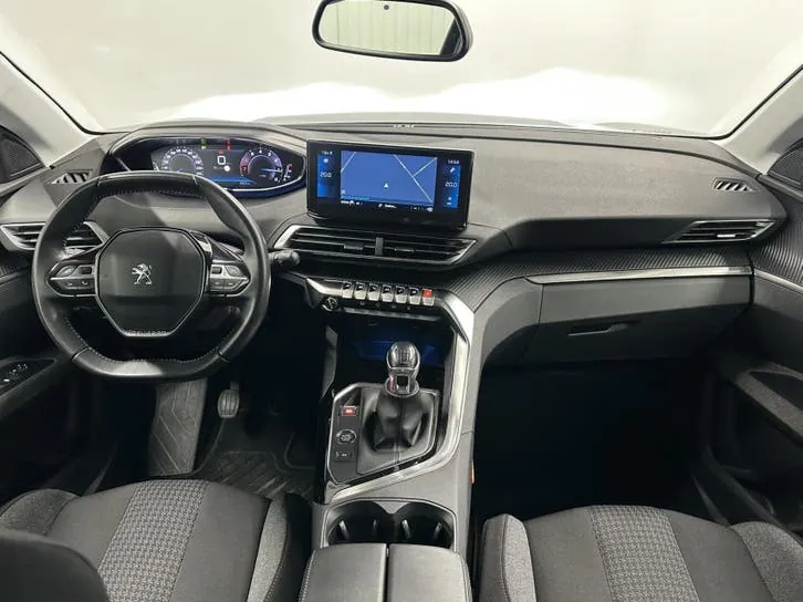 Peugeot 5008 2021 photo 2