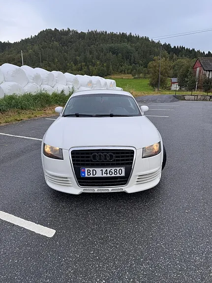 Audi Tt 1999 photo 4
