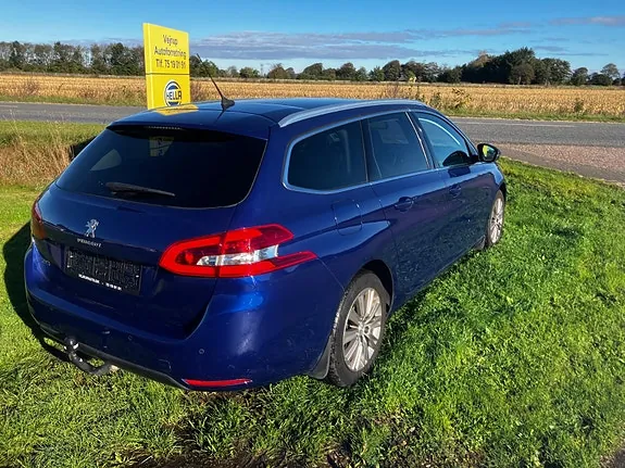 Peugeot 308 2019 photo 2
