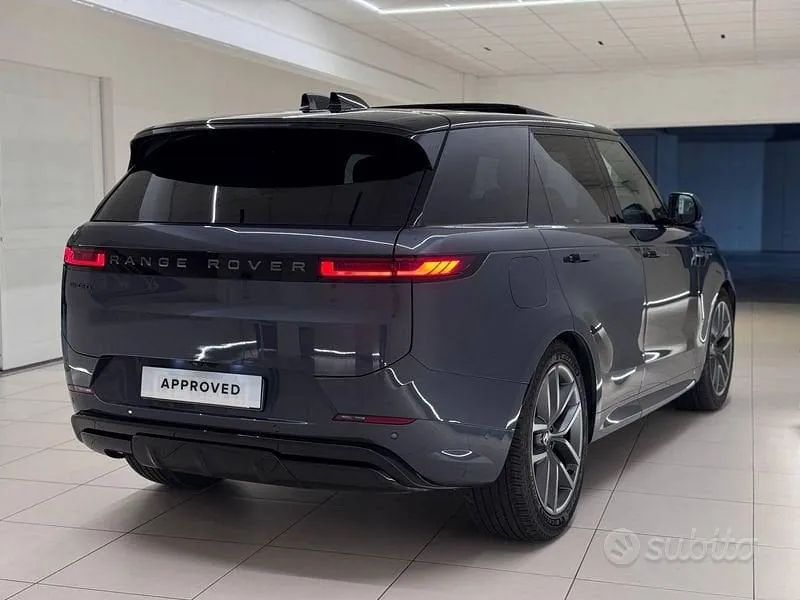 Land Rover Range Rover Sport 2025 photo 2