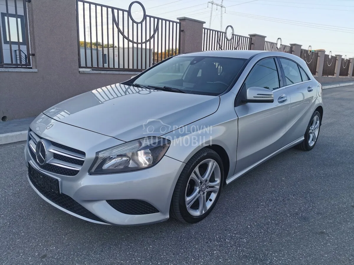 Mercedes-Benz A 180 2012 photo 4
