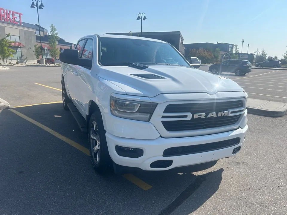 Dodge Ram 1500 Laramie 2024 photo 3