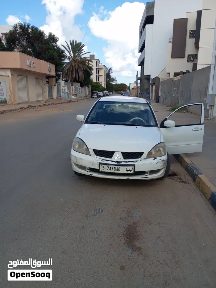 Mitsubishi Lancer 2010 photo 3
