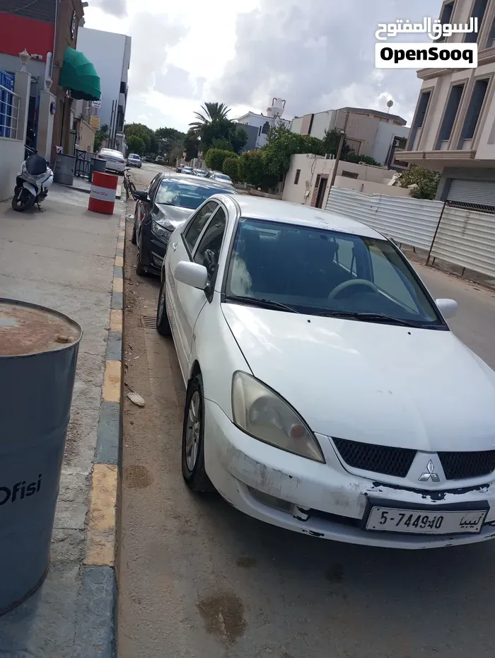 Mitsubishi Lancer 2010 photo 4