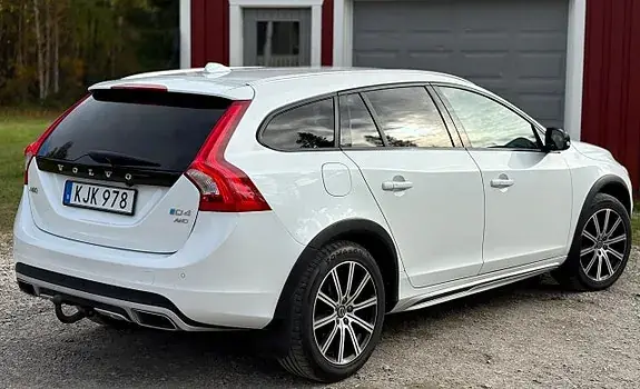 Volvo V60 Cross Country 2016 photo 4