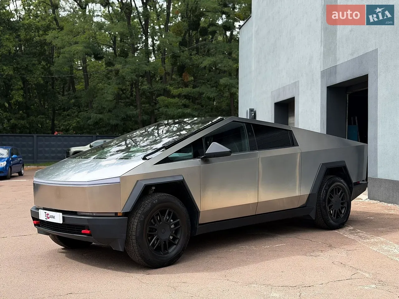 Tesla Cybertruck 2024 photo 4