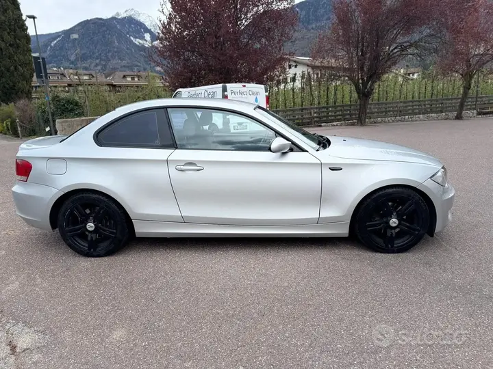 BMW 120D 2009 photo 5