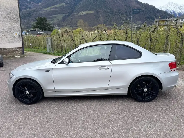 BMW 120D 2009 photo 4