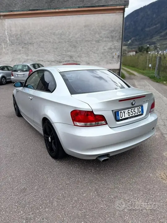 BMW 120D 2009 photo 3
