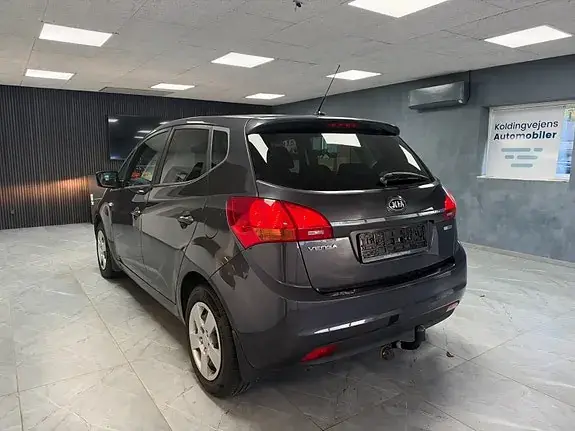 Kia Venga 2016 photo 3