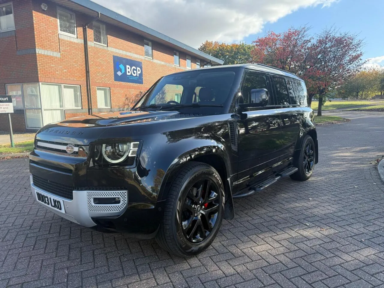 Land Rover Defender 110