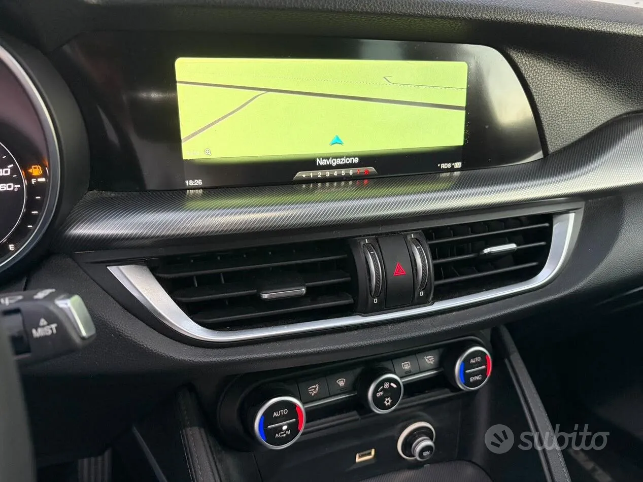 Alfa Romeo Stelvio 2017 photo 2