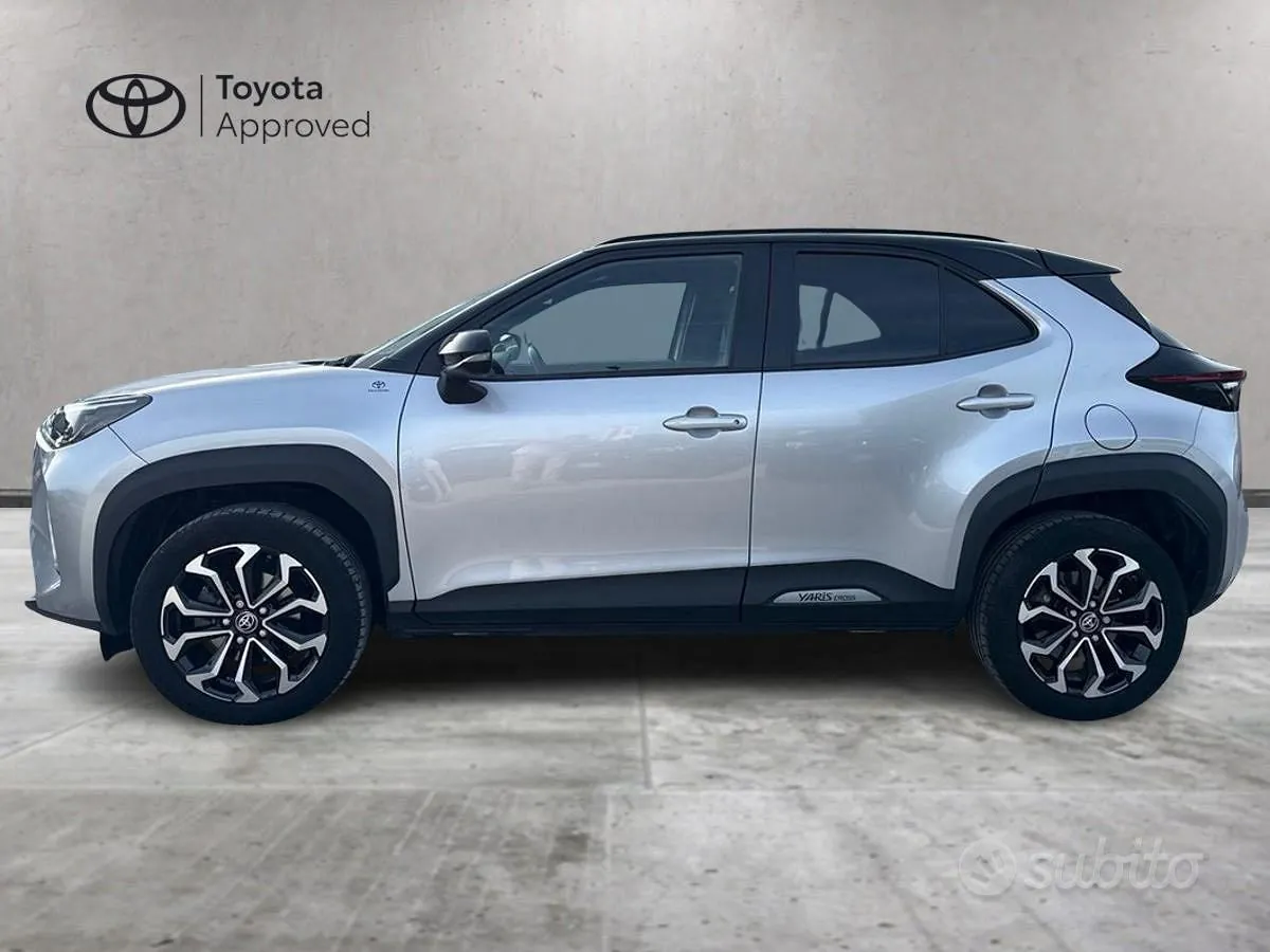 Toyota Yaris Cross 2023 photo 3
