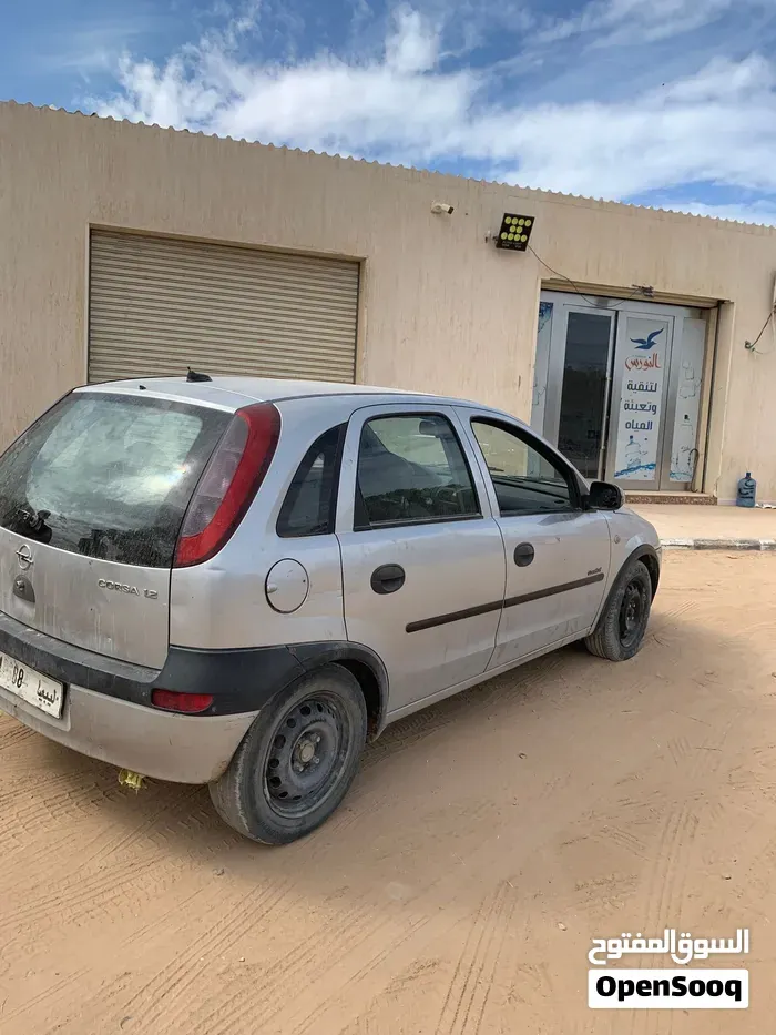 Opel Corsa 2000 photo 4