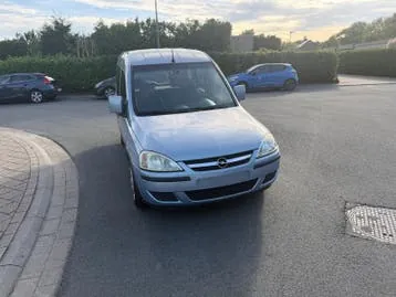 Opel Combo Tour