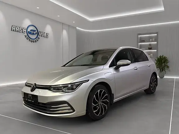 Volkswagen Golf Viii 2023 photo 2