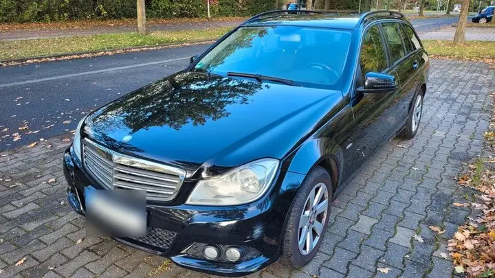 Mercedes-Benz C200