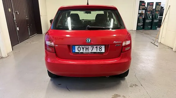 Skoda Fabia 2012 photo 5