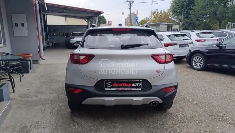Kia Stonic 2023 photo 3