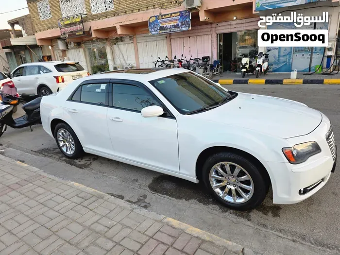 Chrysler 300 2014 photo 4