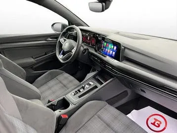 Volkswagen Golf 2021 photo 2