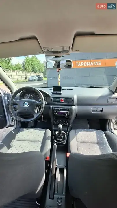 Skoda Octavia 2008 photo 2