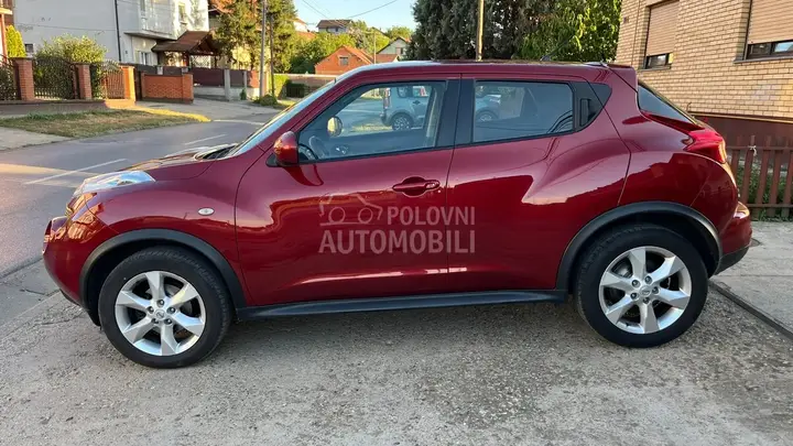 Nissan Juke 2011 photo 2